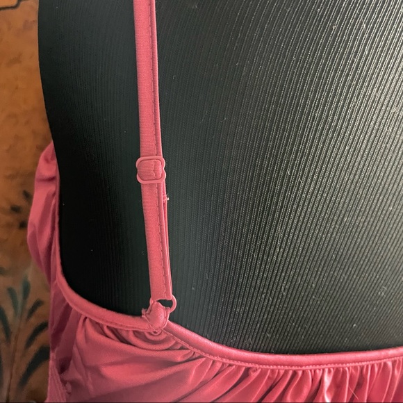 Urban Outfitters cropped top rose pink satin Small - Picture 2 of 7